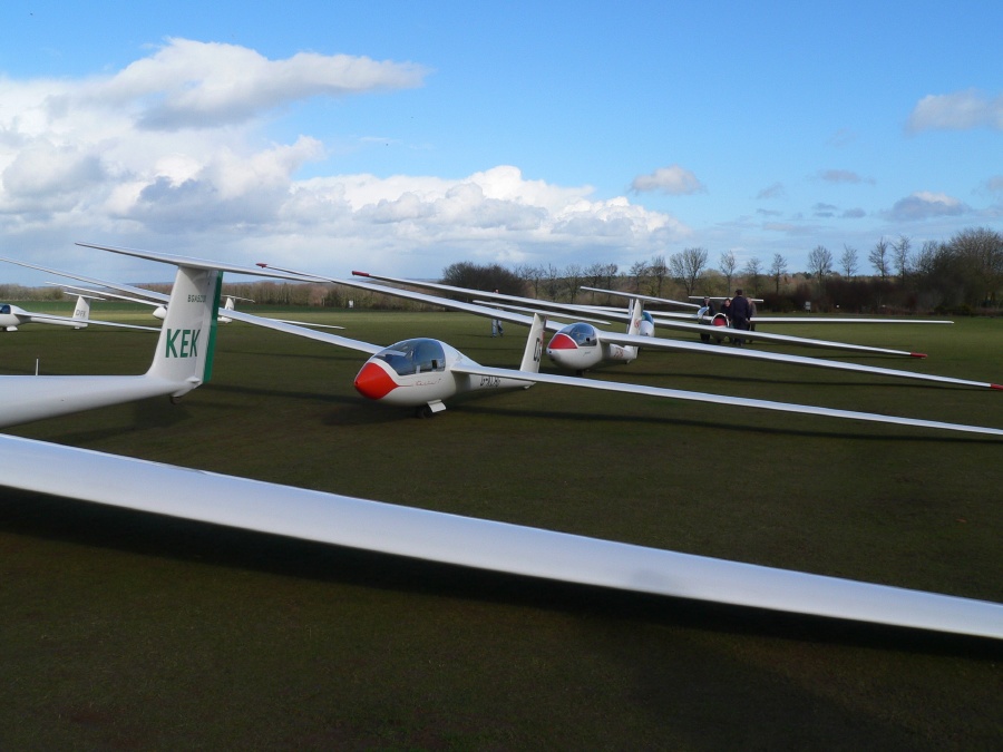 queue to take off